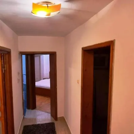 Apartament Florina شقة كونستانتا