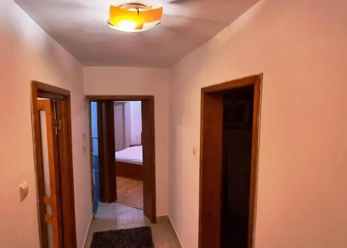 Apartament Florina شقة كونستانتا